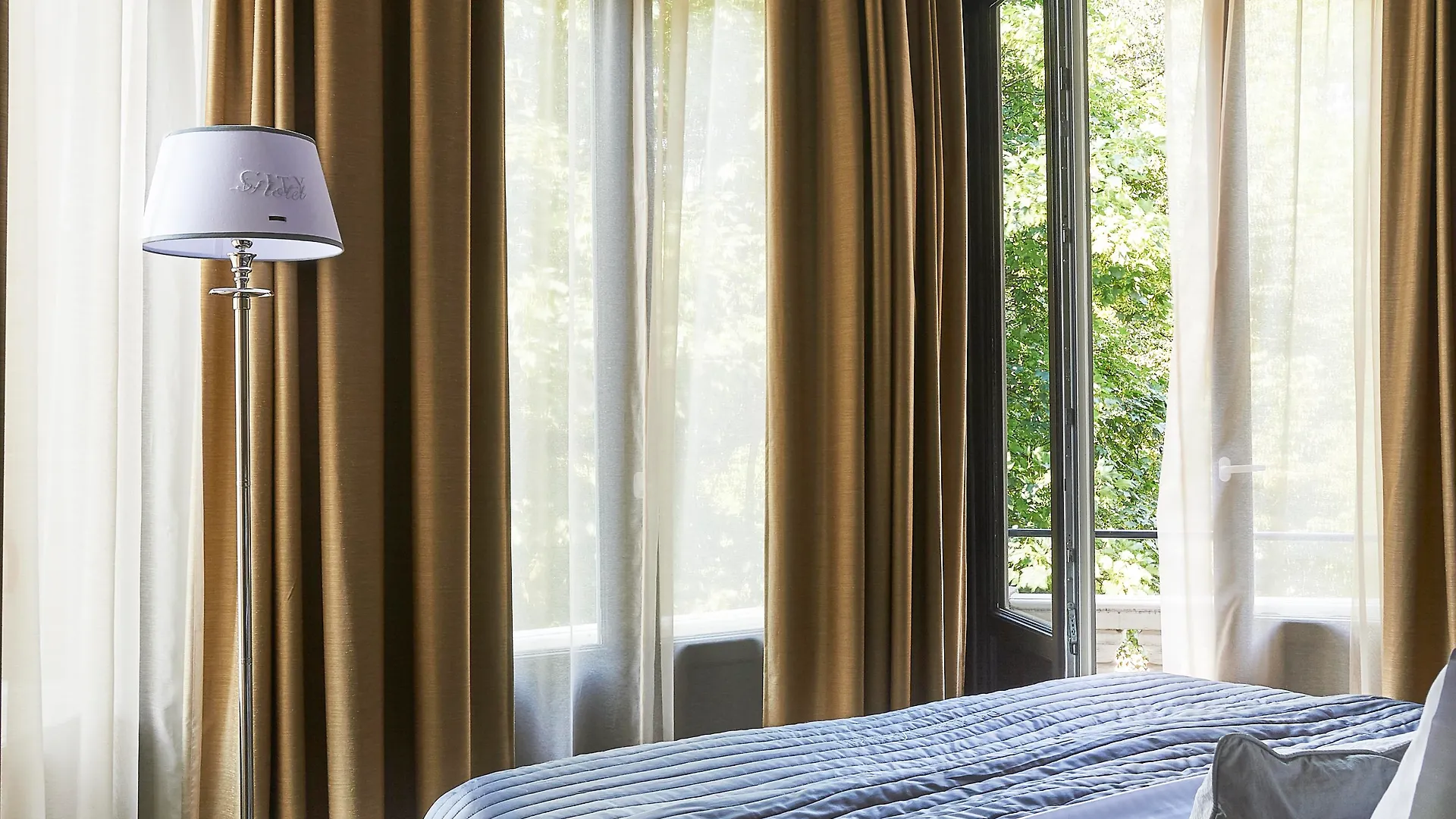 Hotel Piet Hein Амстердам