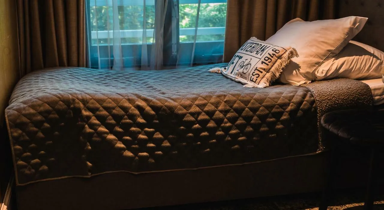 Hotel Piet Hein Амстердам